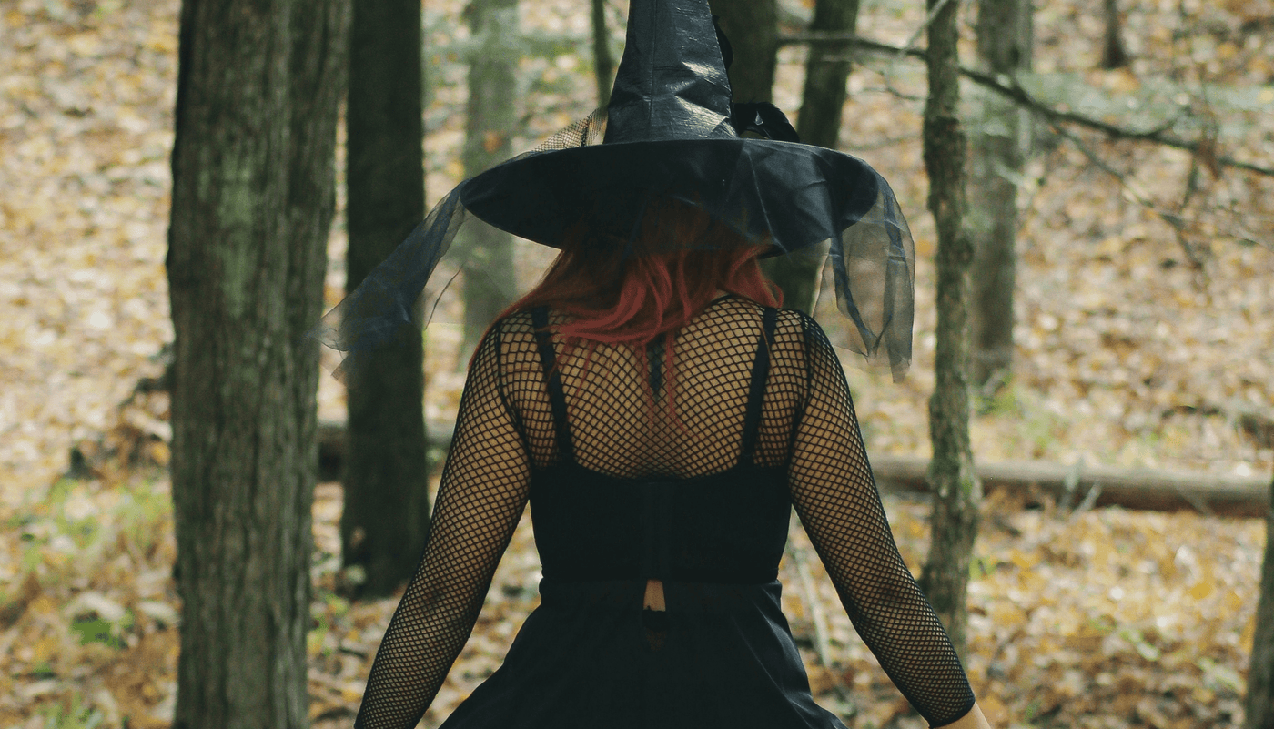 Comment porter un sweat gothique au quotidien ? - Castle Gothic