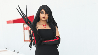 De la scène de concert au café – des pantalons adaptés à chaque occasion