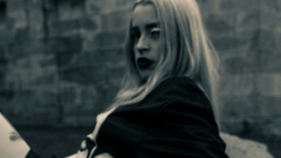 Pas seulement des sweats – comment un t-shirt peut-il devenir un manifeste de vision du monde ?