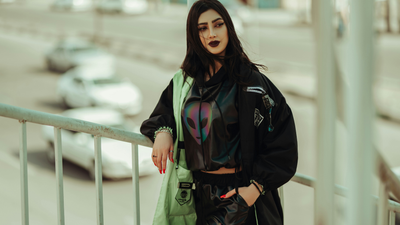 Jupes gothiques en cuir – de la rébellion punk à l’élégance